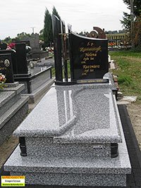 Пам'ятник із сірого граніту стела габро