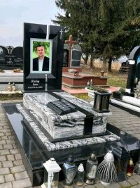 Пам'ятник із сірого граніту для двох поховань львів