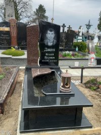 Пам'ятник Фото 26