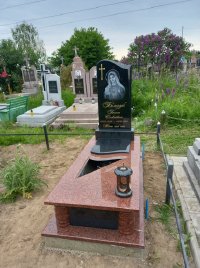 Пам'ятник Фото 2