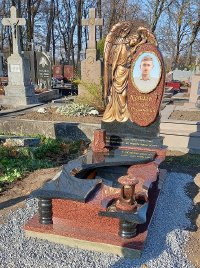 Пам'ятник з граніту мостиська львівська область