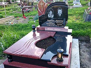 Пам'ятник гранітний для двох поховань мостиська львівська область