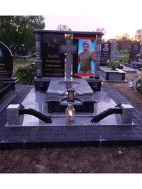 Пам'ятник Фото В-18