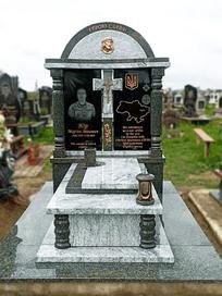 Пам'ятник Фото В-28